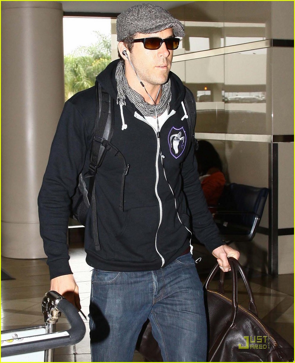 Ryan Reynolds: 200 Lbs, 8% Body Fat!
