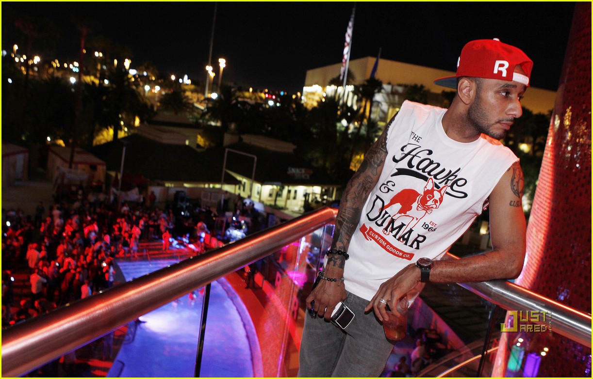 Chris Brown: Reebok Classics Party with Swizz Beatz!