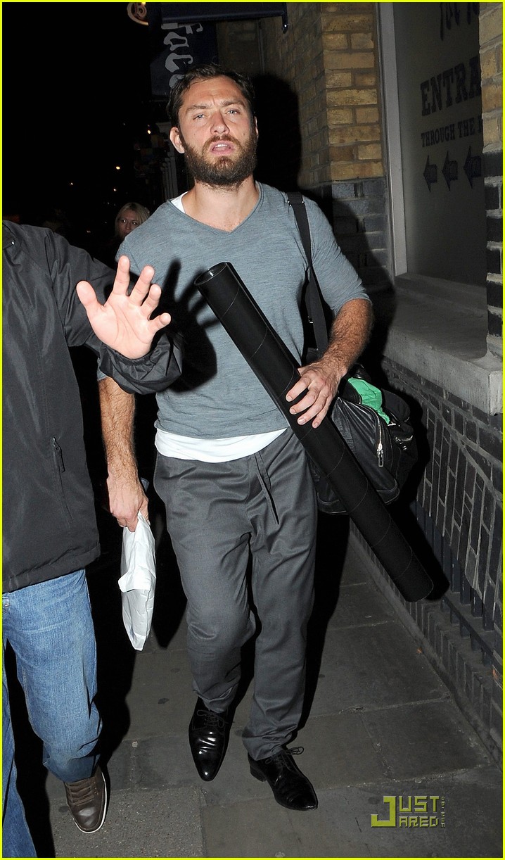 Jude Law: Donmar Theatre Exit!