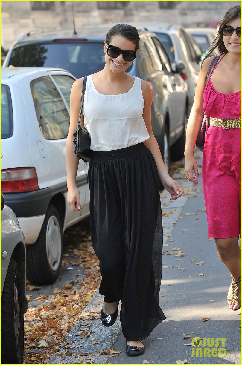 Lea Michele: Sightseeing in Versailles!