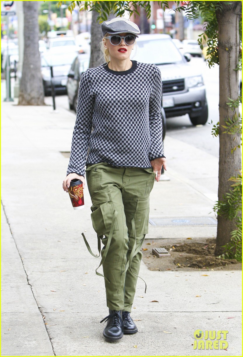 Gwen Stefani: Two-Faced Pants!