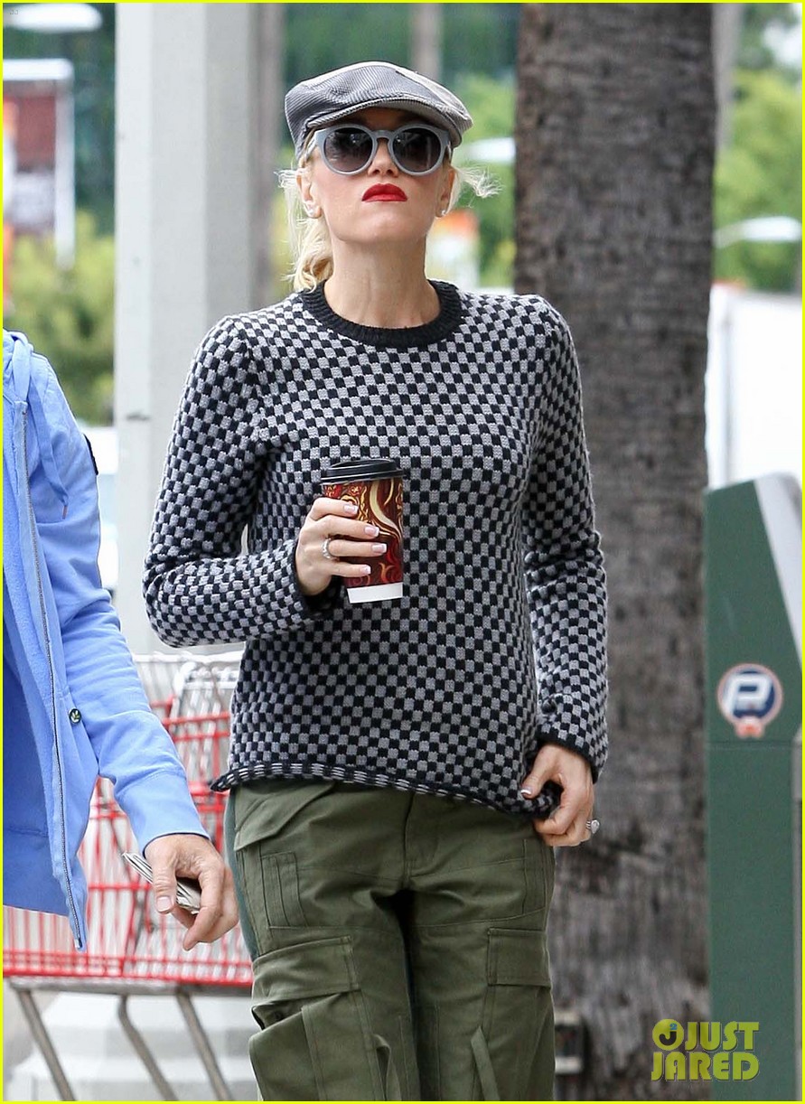 Gwen Stefani: Two-Faced Pants!