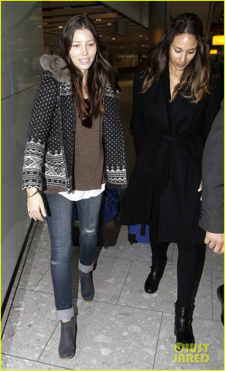 Jessica Biel: Heathrow Arrival