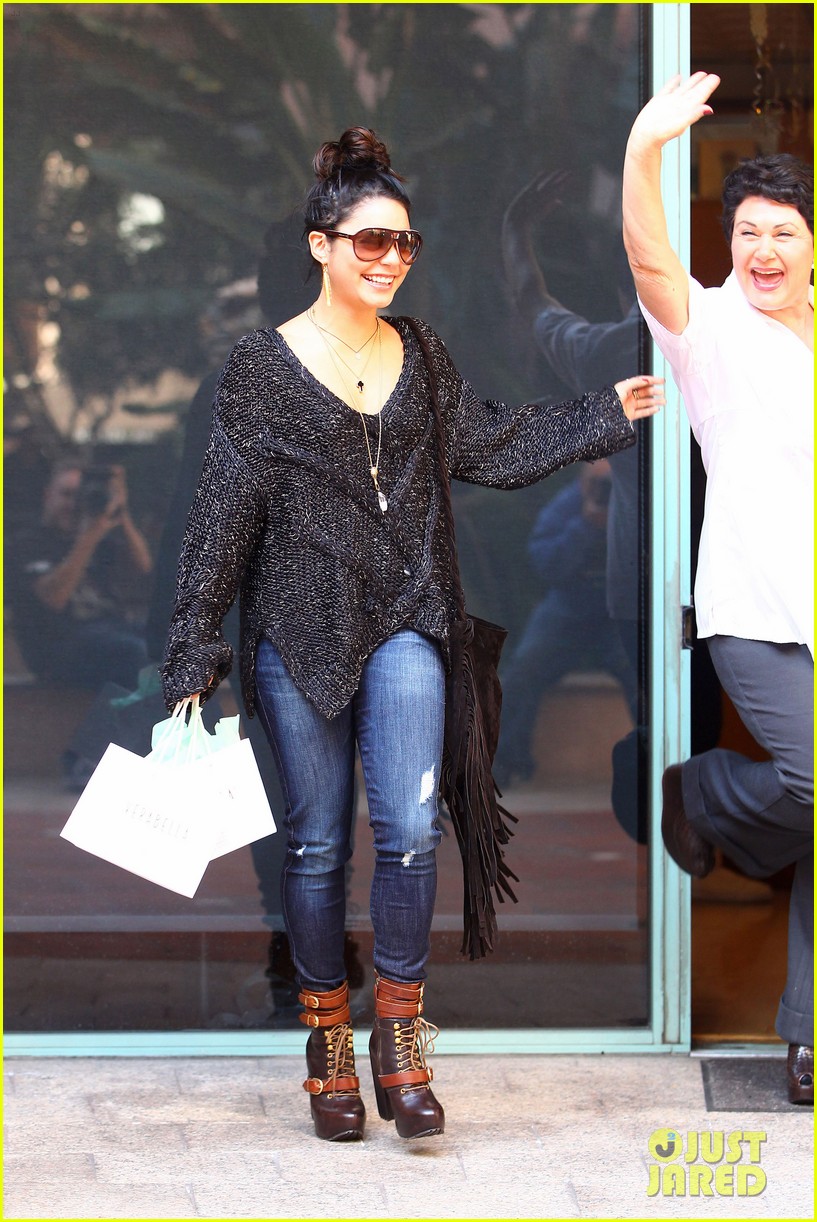 Vanessa Hudgens: Win 3 JewelMint Pieces for Free!