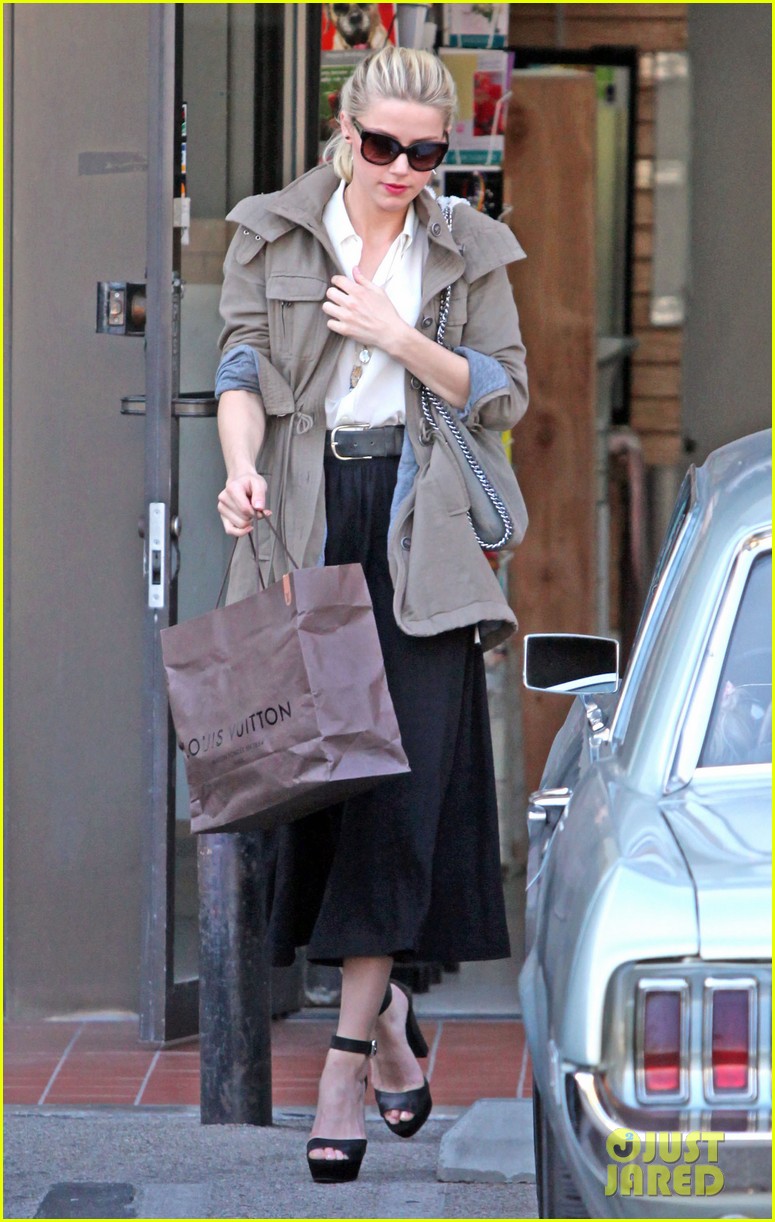 Amber Heard: Friday Errands