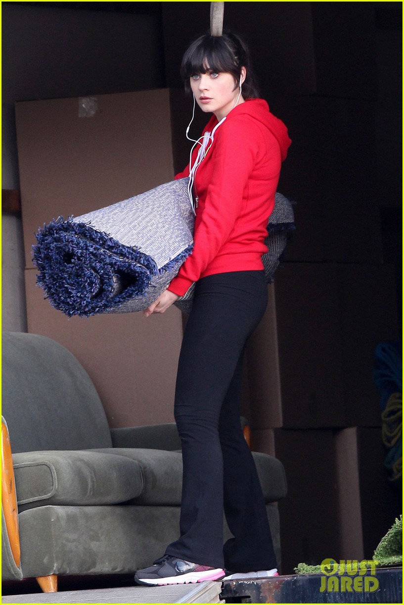 Zooey Deschanel Waves Hello