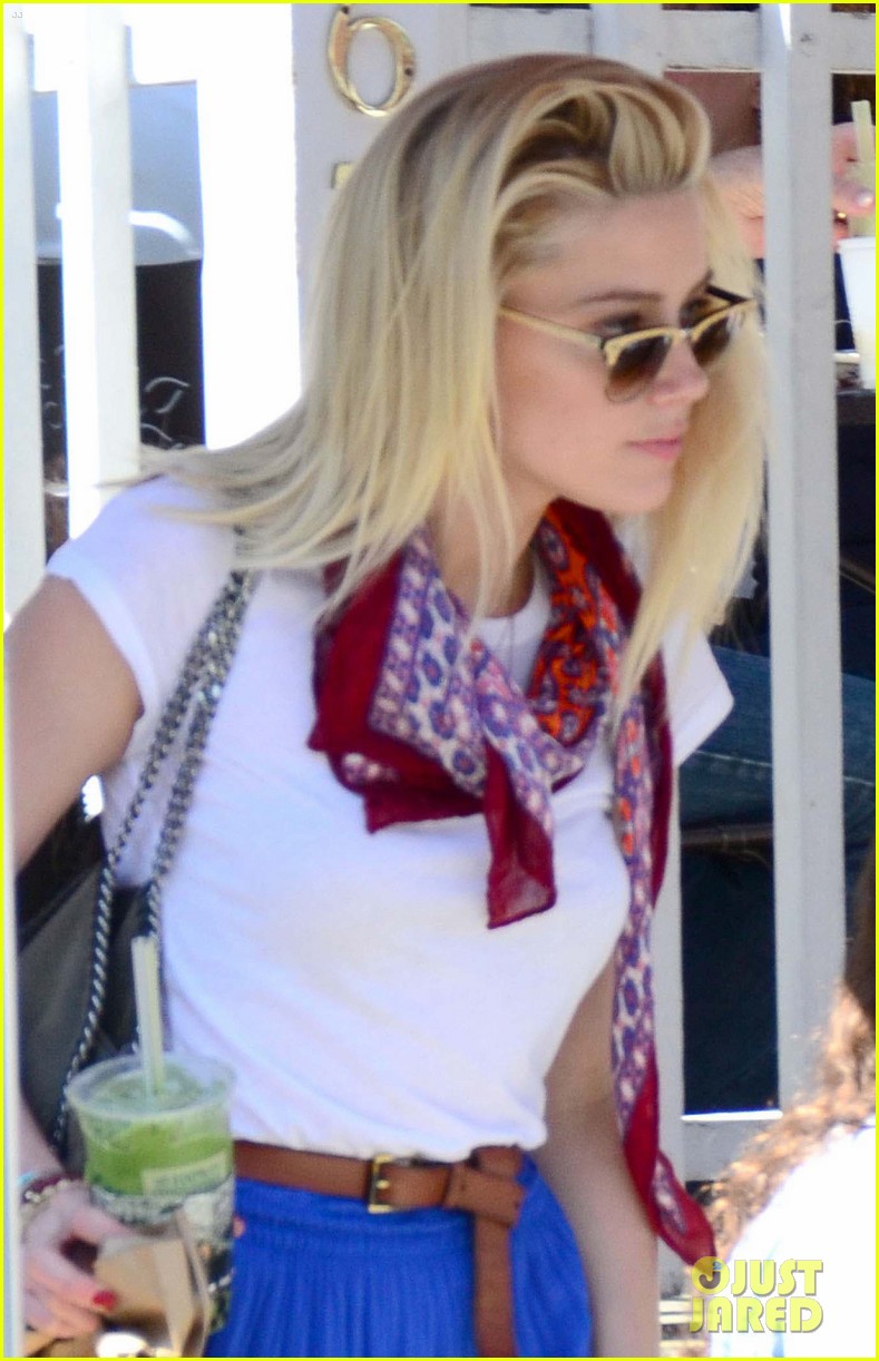 Amber Heard: Coffee Run at Urth Caffe