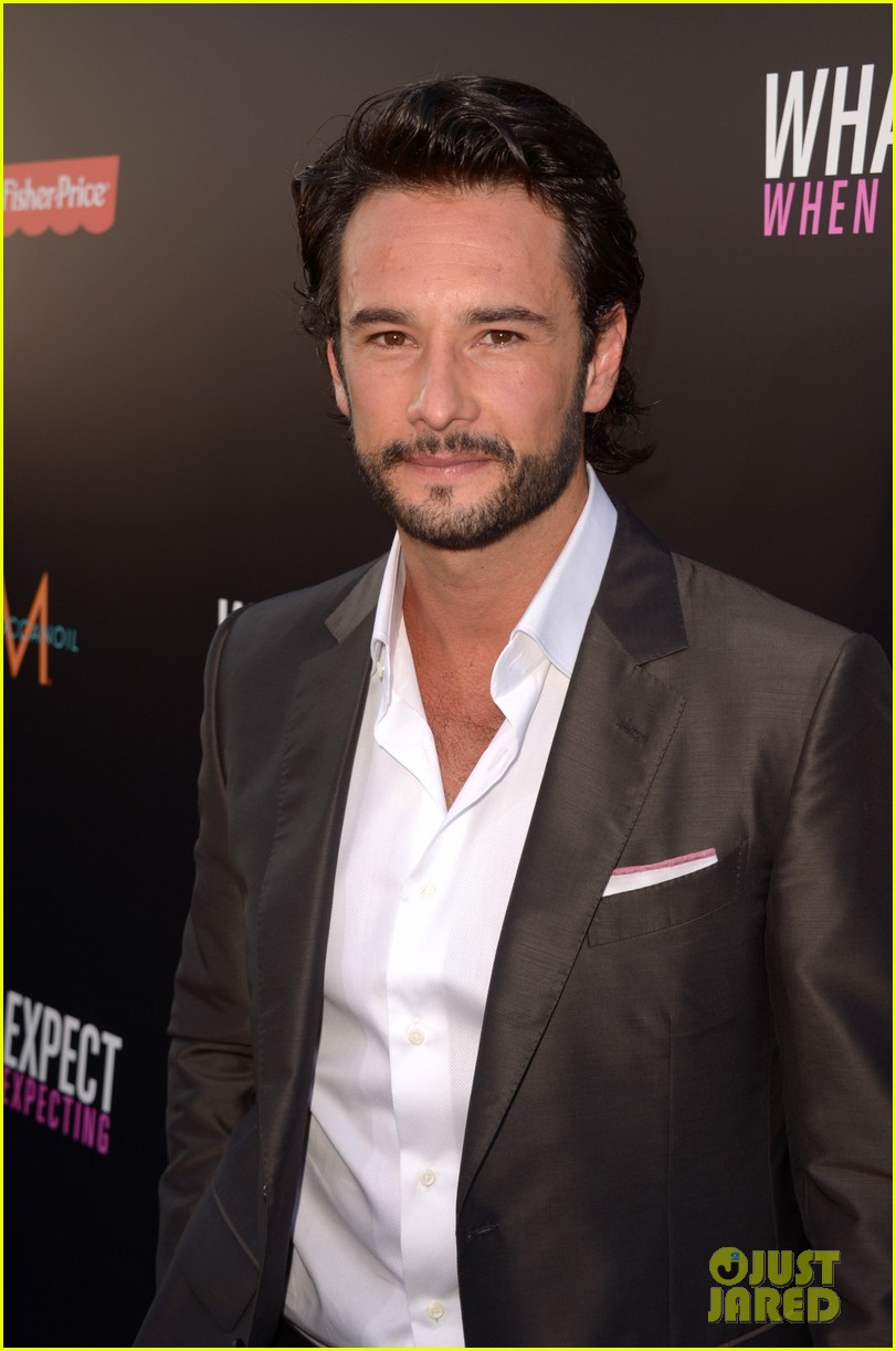 Chace Crawford & Joe Manganiello Premiere 'What to Expect'!