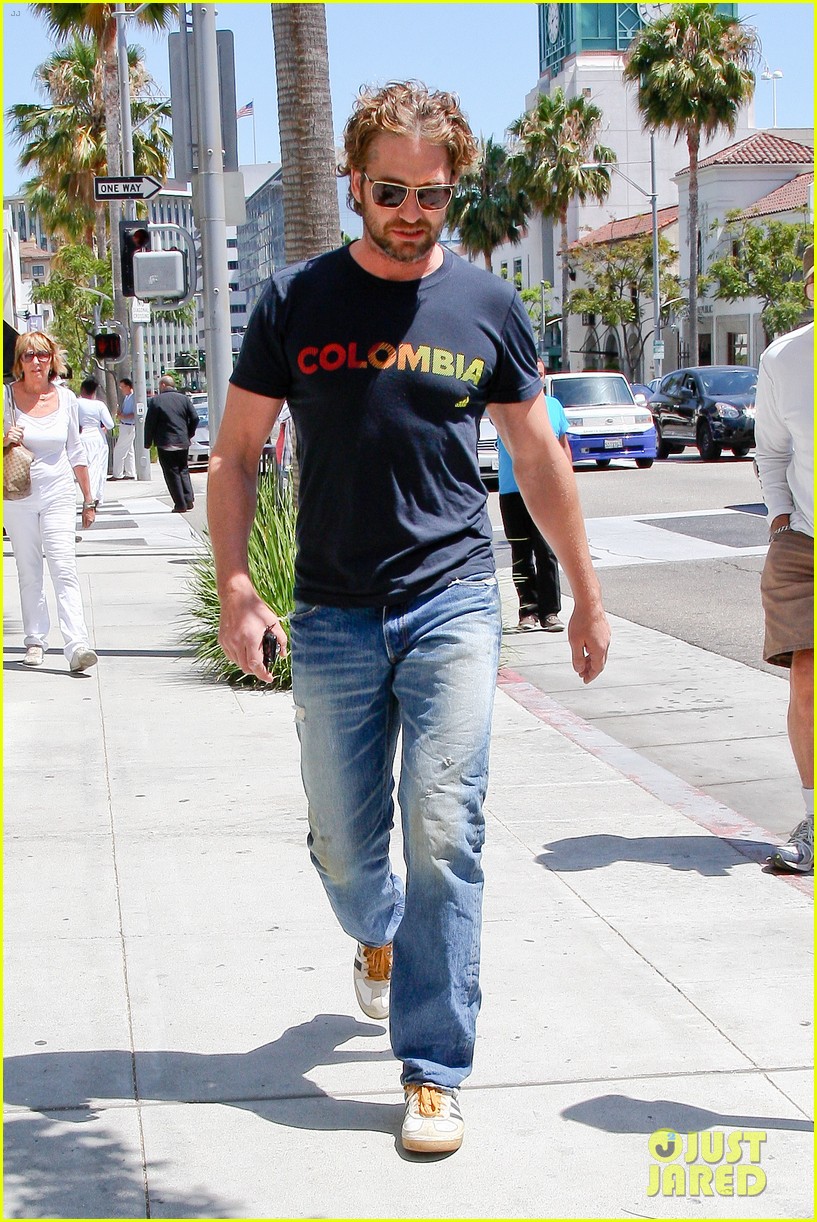 Gerard Butler: Doctor's Checkup in Beverly Hills