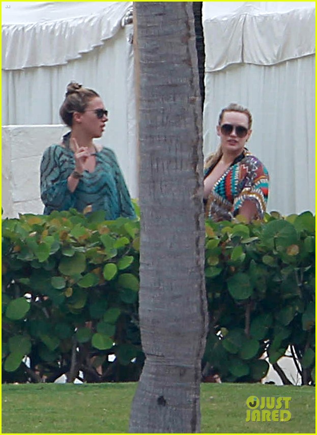 does hilary duff smoke cigarettes Hilary Duff: Mexico Getaway with Sis Haylie! - Just Jared - Celebrity News  and Gossip