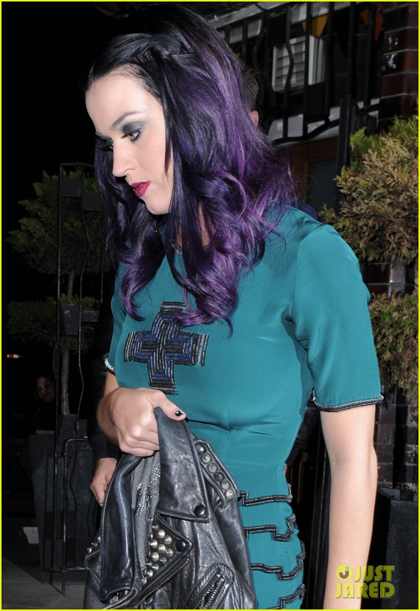 Katy Perry: Dove Pub Darling