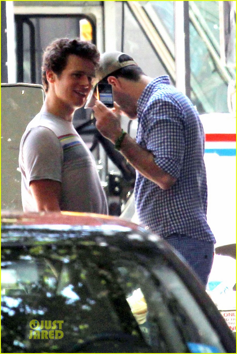 Jonathan Groff Wears Zachary Quinto's T-Shirt