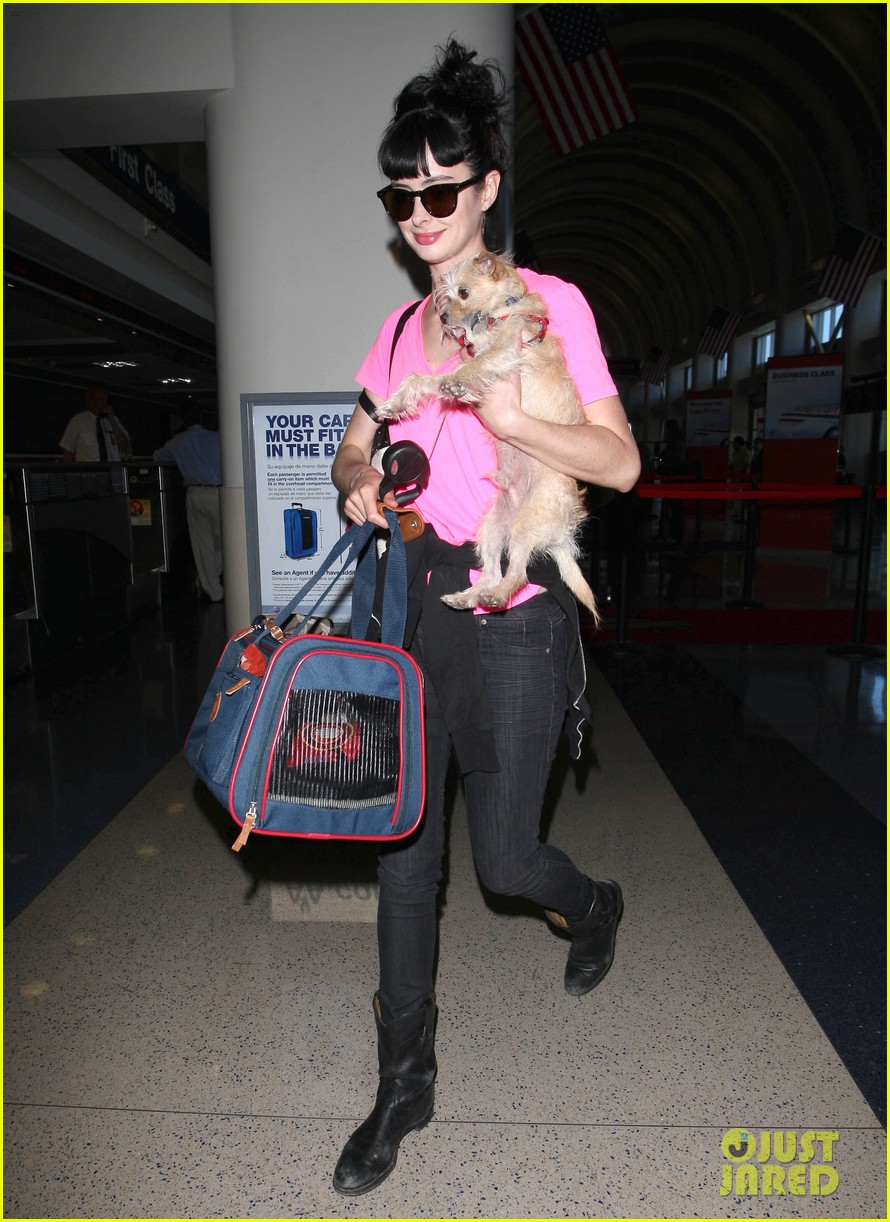 Krysten Ritter to Zooey Deschanel: You Are Too Cute!