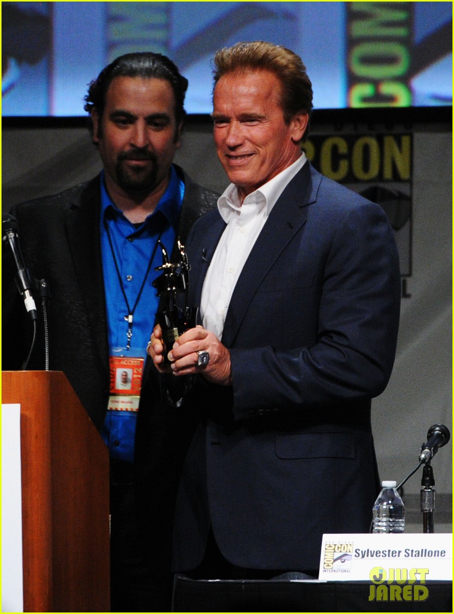Arnold Schwarzenegger Confirms 'Twins' Sequel!