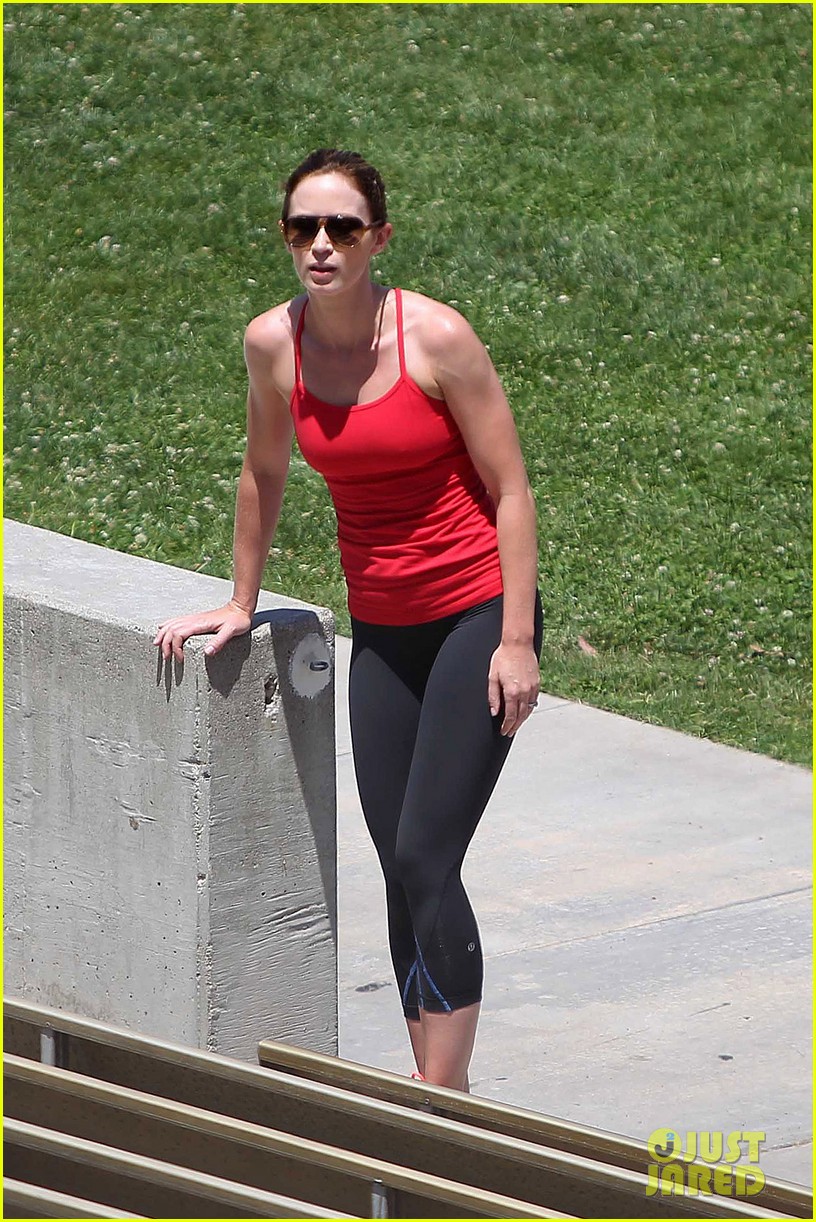 Emily Blunt: Wicked Wednesday Workout!