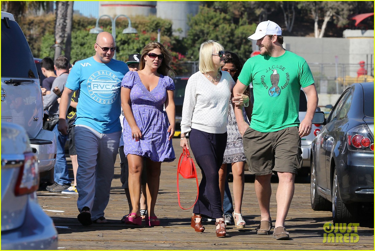 Anna Faris: Santa Monica Pier with Chris Pratt!