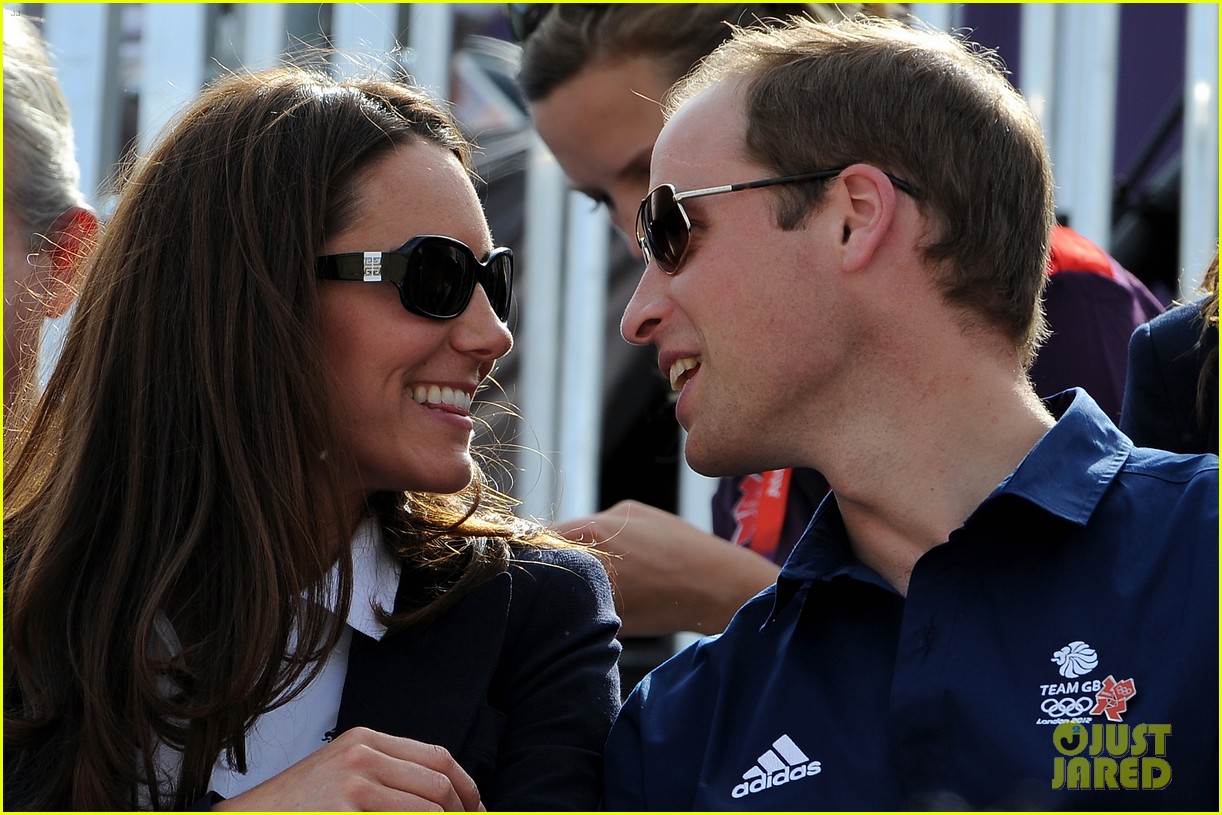 Duchess Kate & Prince William Watch Cousin Zara Phillips Compete at London Olympics