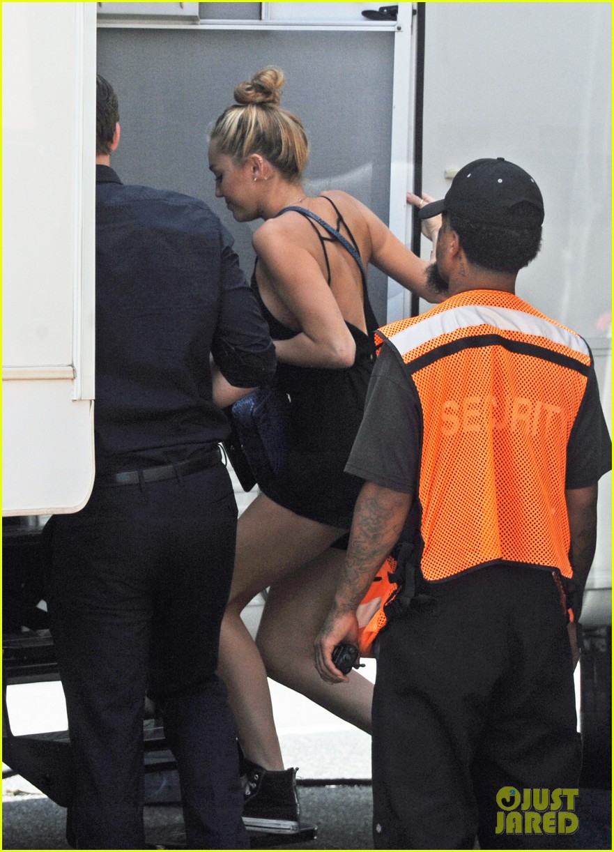 Miley Cyrus: Victim of 911 Prank Call At Her Los Angeles Home