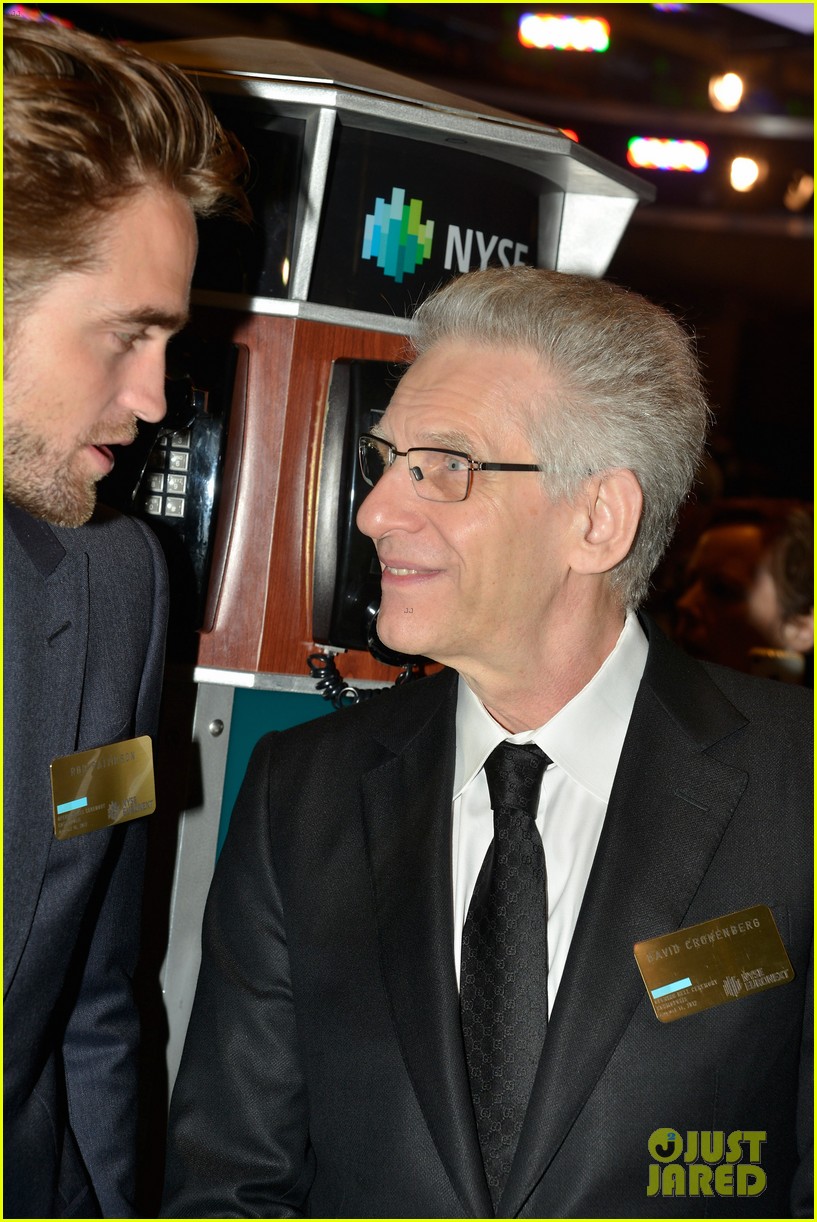 Robert Pattinson Rings Bell at New York Stock Exchange!