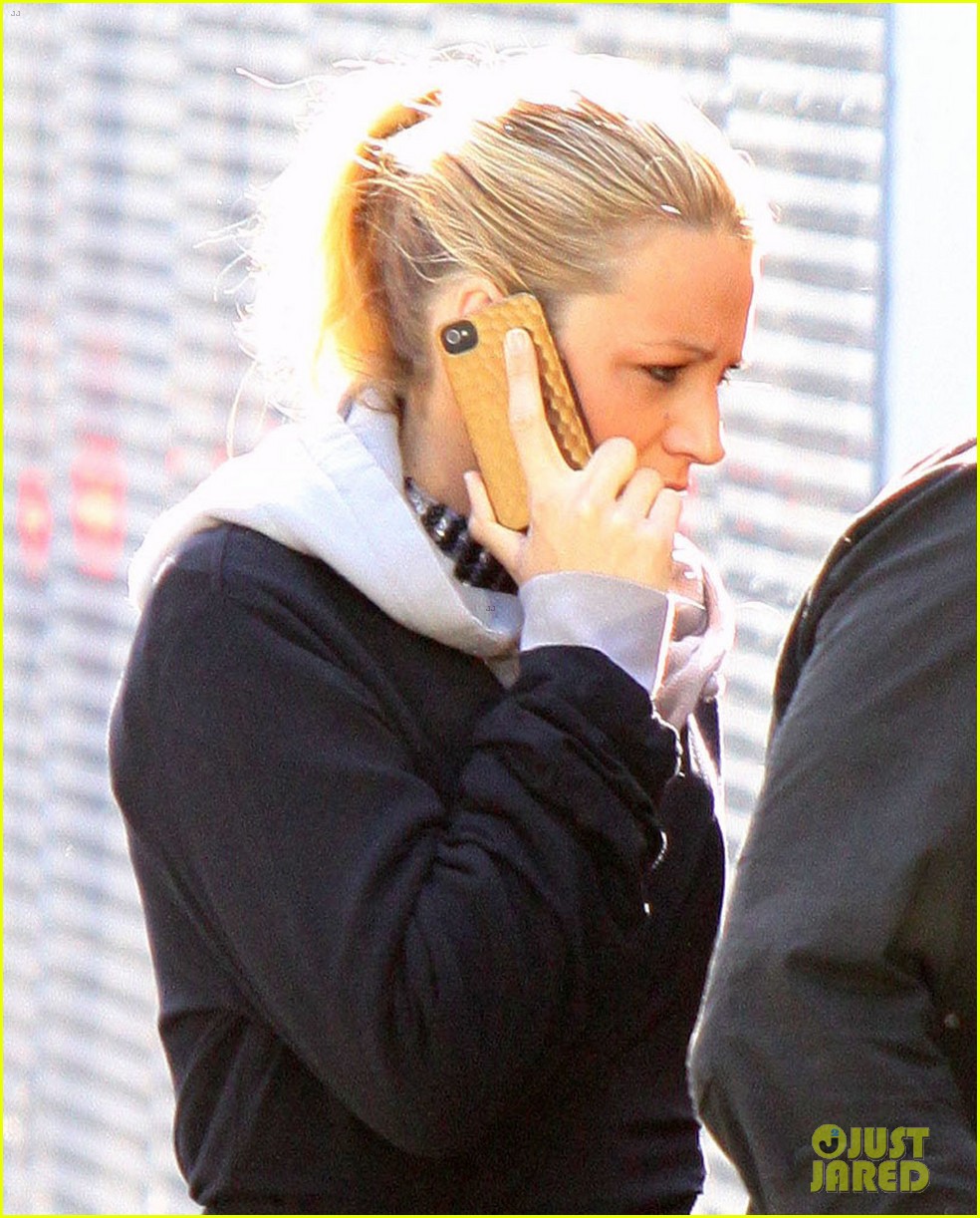 Blake Lively: First Post-Wedding Sighting on 'Gossip Girl' Set!