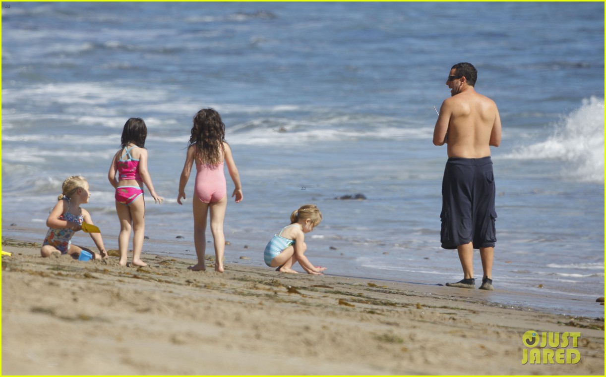 Adam Sandler: Shirtless Beach Time with Sadie & Sunny!