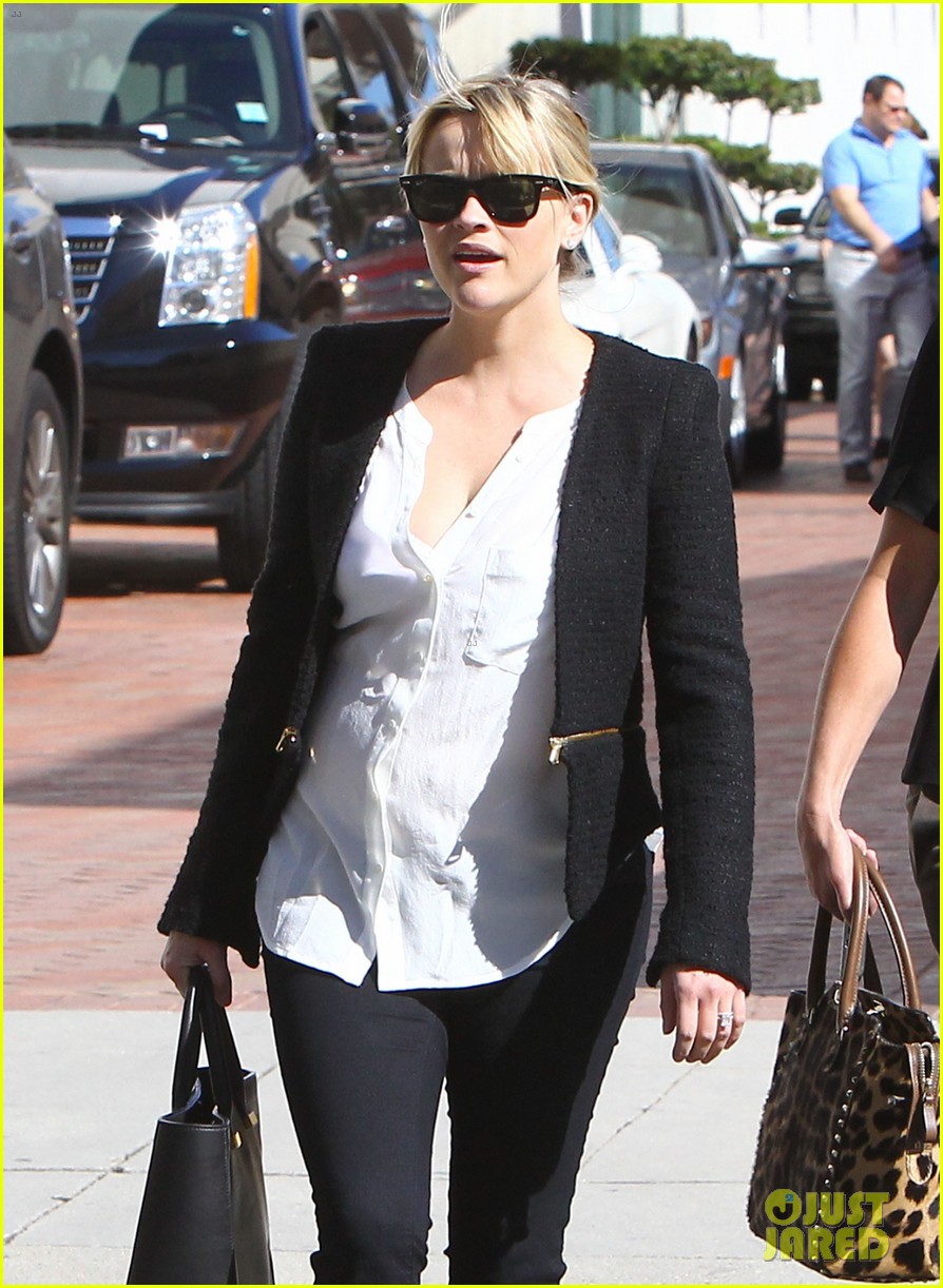 Reese Witherspoon: Neiman Marcus Mama!