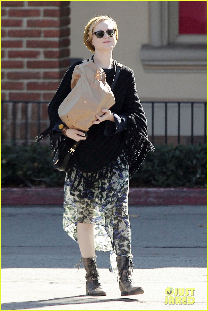 Evan Rachel Wood: 'No Baby on the Way Here!'