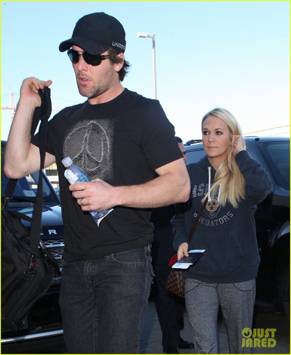 Carrie Underwood & Mike Fisher: St. Louis Tour Stop!