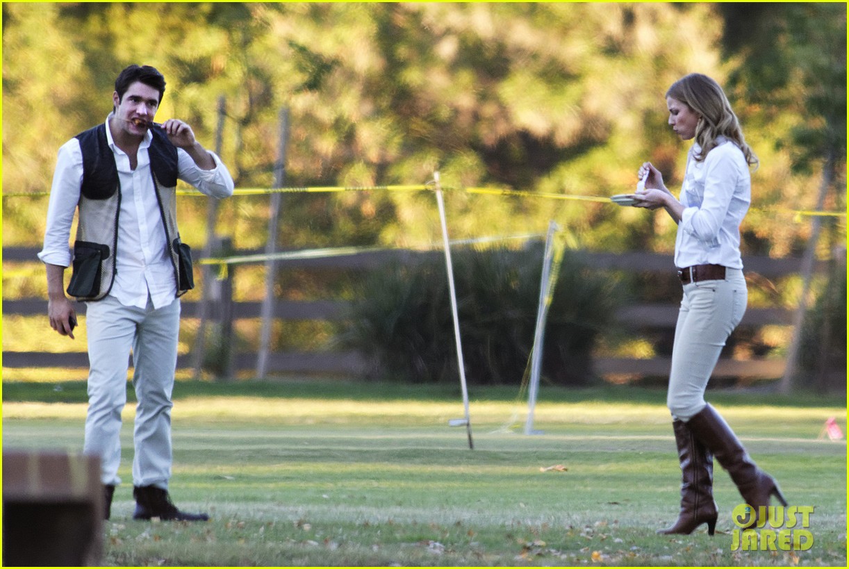 Emily VanCamp Shoots Rifle on 'Revenge' Set!