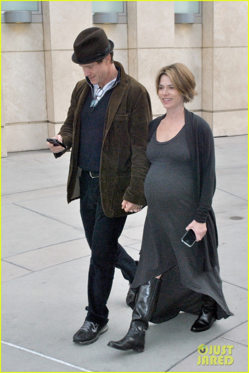 Dylan Walsh: Christmas Day Movie with Girlfriend Leslie Bourque