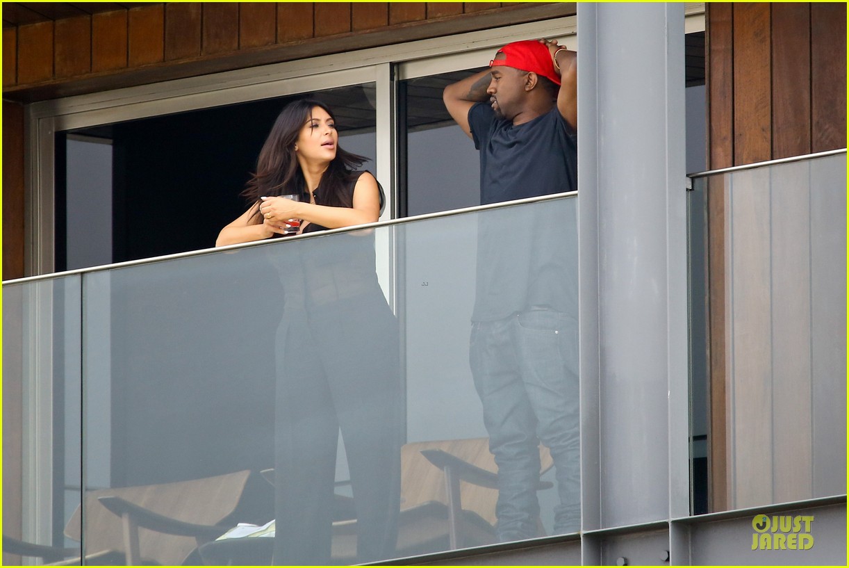 Pregnant Kim Kardashian & Kanye West: Kisses in Rio!