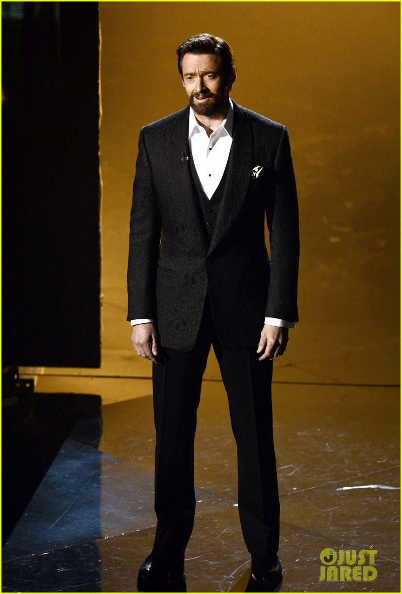 ‘Les Miserables’: Oscars 2013 Performance - WATCH NOW!
