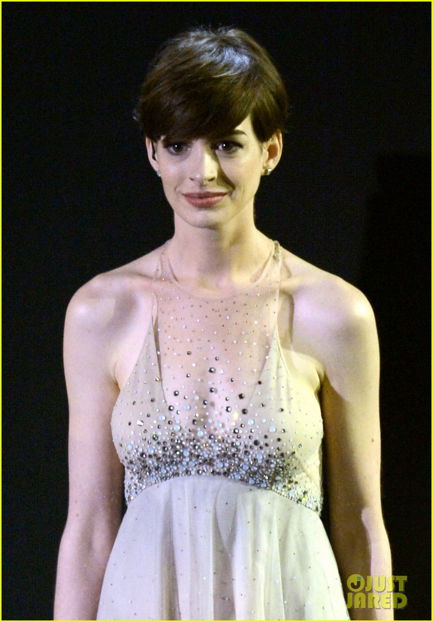 ‘Les Miserables’: Oscars 2013 Performance - WATCH NOW! 
