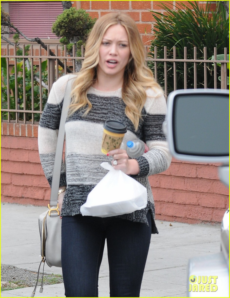 Hilary Duff: 'Paparazzi Suck!'