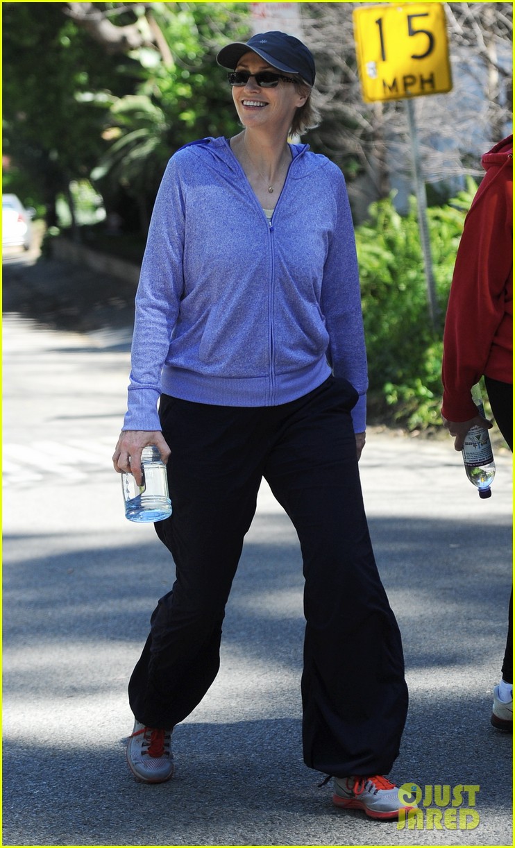 Katy Perry & Jane Lynch: Hiking Trail Run-In!