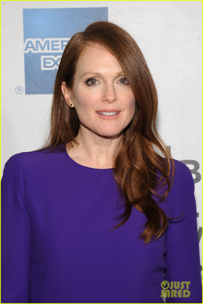Julianne Moore: 'English Teacher' Tribeca Premiere!