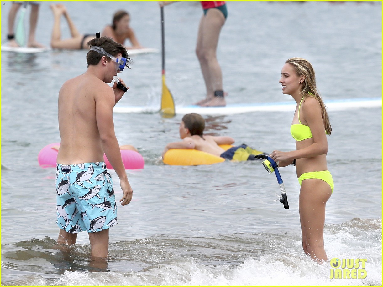 Patrick Schwarzenegger: Shirtless Snorkeler!