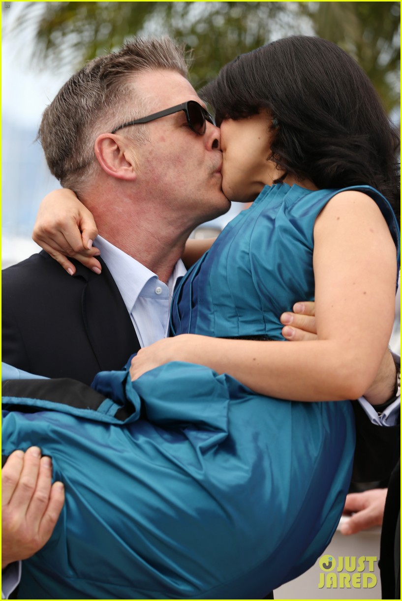 Alec & Hilaria Baldwin: Cannes 'Seduced and Abandoned' Photo Call!