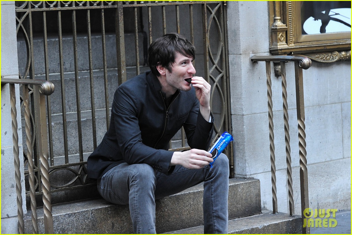 Owl City: 'Metropolis' Video Premiere! (Exclusive)
