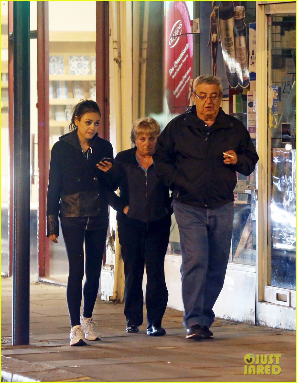 Ashton Kutcher Travels Home, Mila Kunis Hangs with Parents