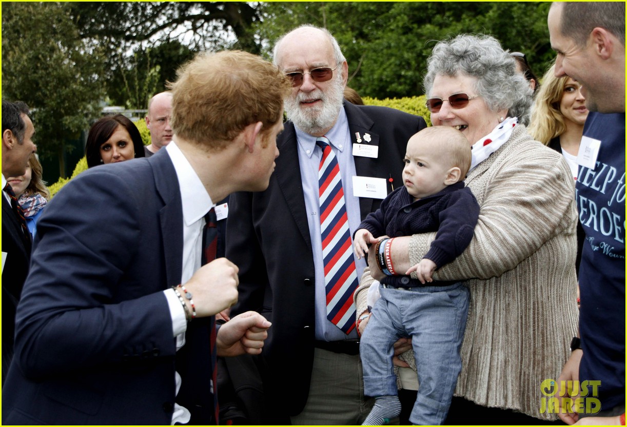 Prince William & Prince Harry: Matching Ties at Charity Event!