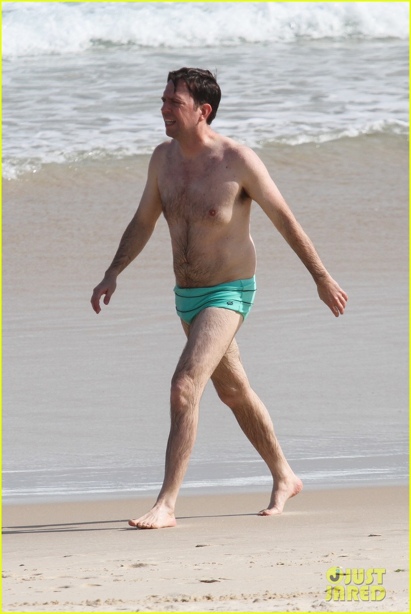 Zach Galifianakis & Ed Helms: Shirtless Beach Day with Bradley Cooper!