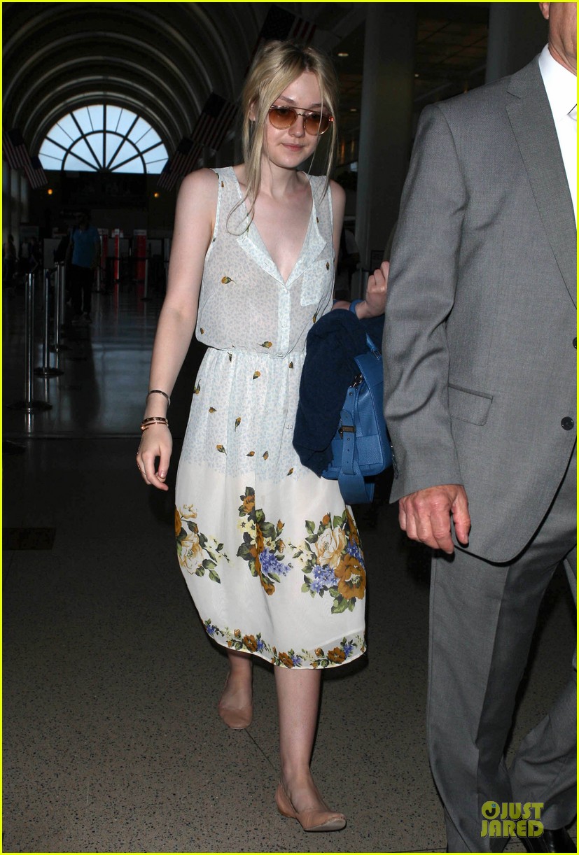 Dakota Fanning: LAX Landing After Hanging with Jamie Strachan