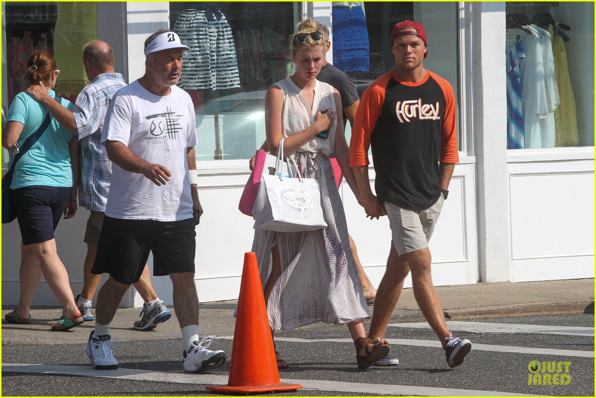 Ireland Baldwin & Slater Trout Hold Hands in the Hamptons!