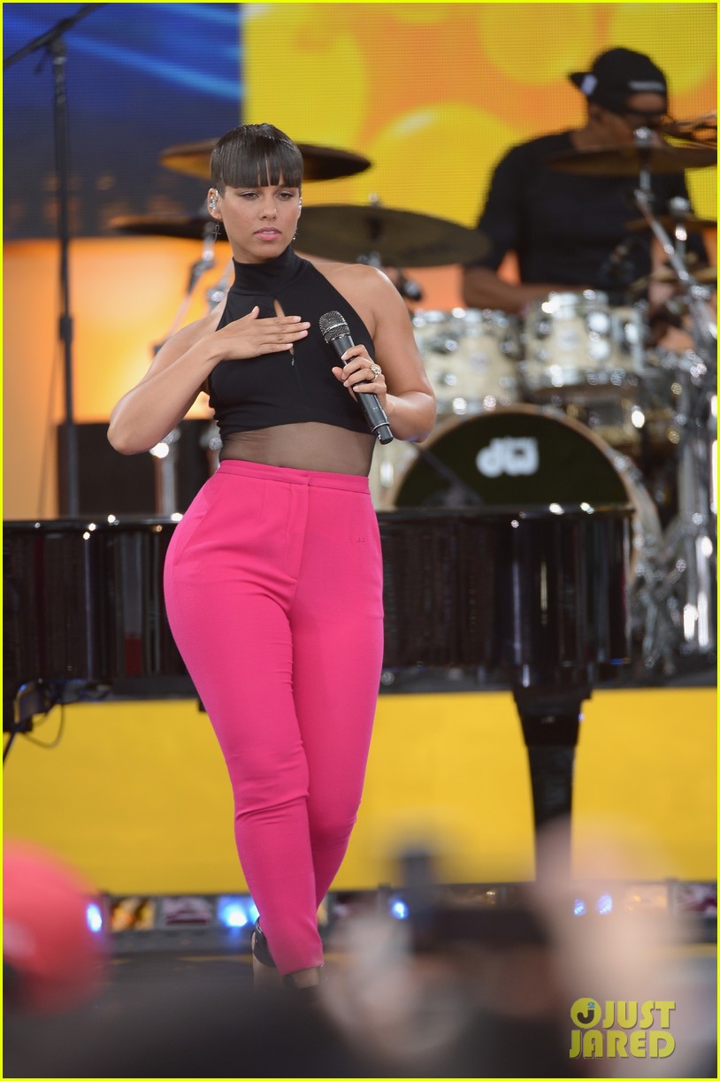 Alicia Keys Performs for Good Morning America's Concert Series!