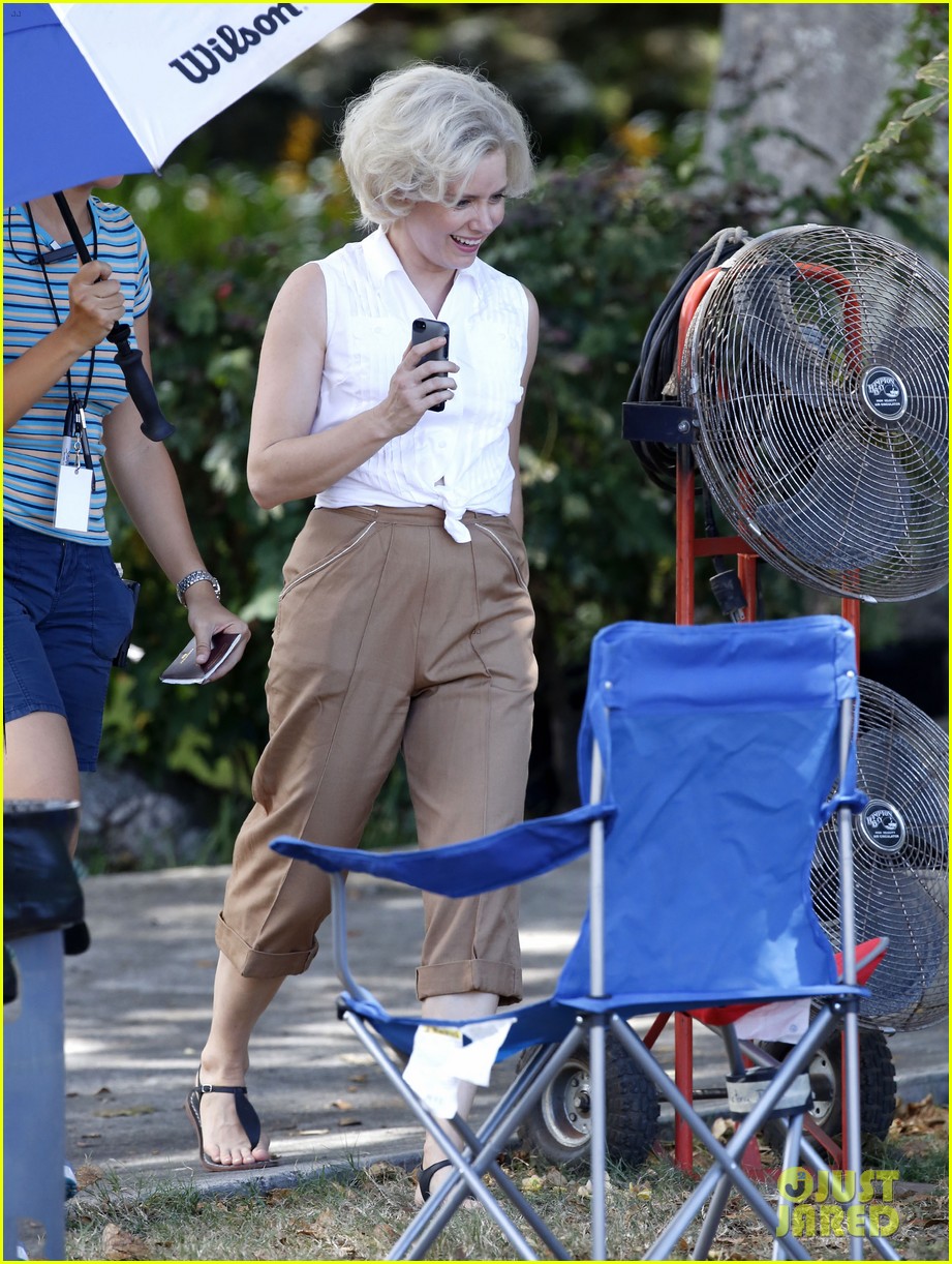 Amy Adams Goes Blonde for 'Big Eyes' Filming
