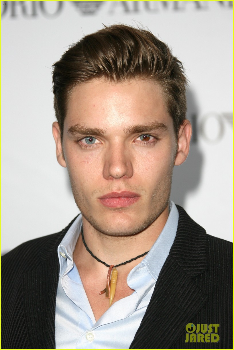 Chloe Bennet & Dominic Sherwood: Young Hollywood Party 2013!