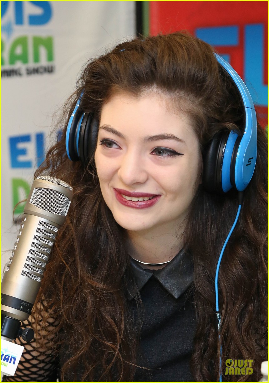 Lorde: Fishnet Top at 'The Elvis Duran Z100 Morning Show'