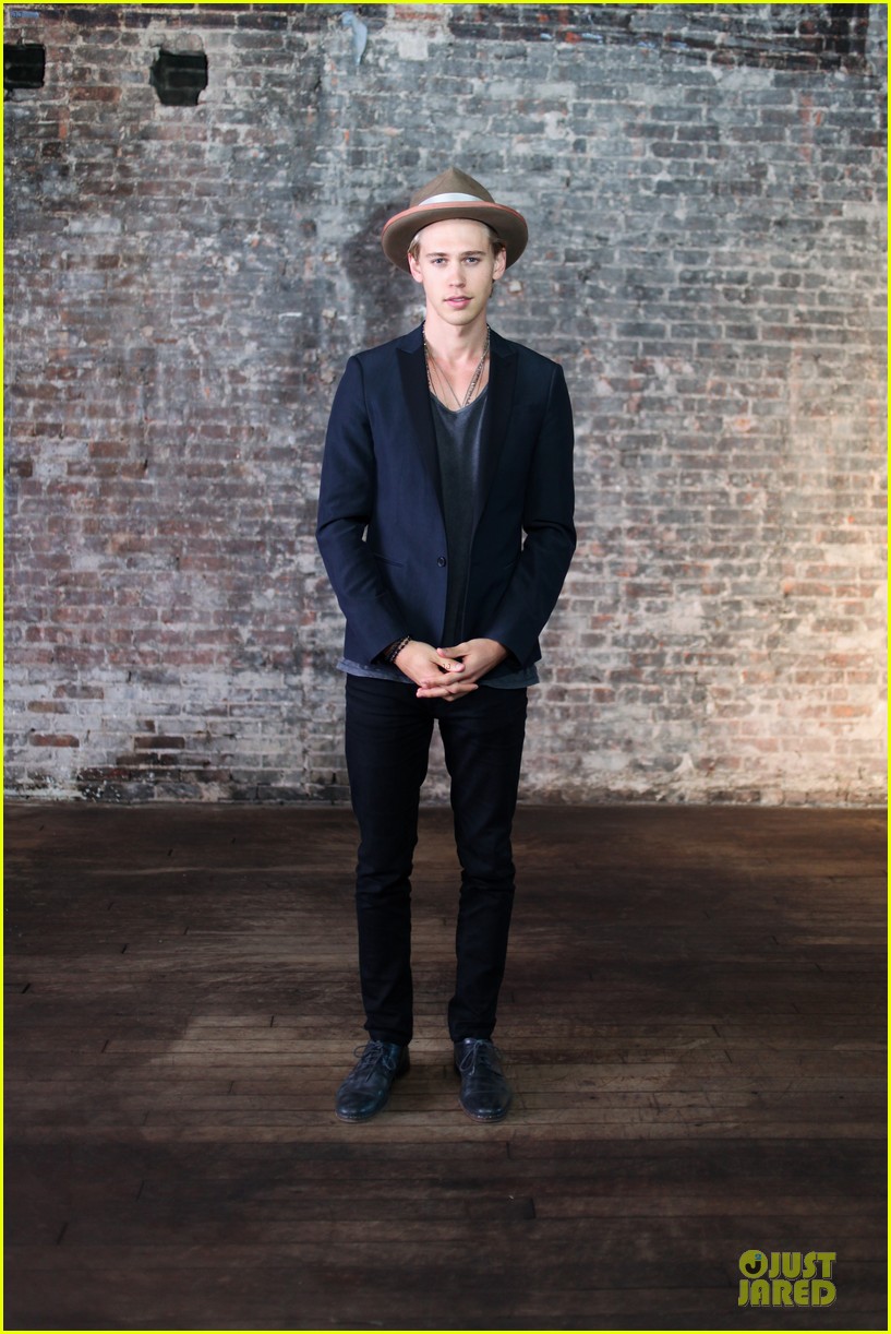 Kelly Osbourne & Austin Butler: AllSaints Presentation (Exclusive)!