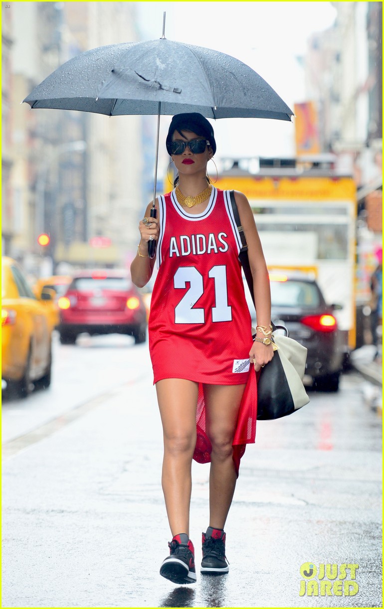 rihanna jersey dress Wears Basketball in Rainy NYC | Just Jared rihanna outfits